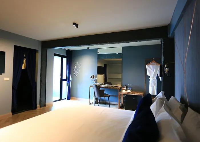 Ratchada Boutique 4*